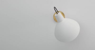 Vittoriano Vigano Pair of Vittoriano Vigan VV Cinquanta Sconces in White and Brass