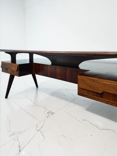Vittorio Dassi Mobilificio Dassi Dassi Italian Mid Century Executive Desk designed by Vittorio Dassi in 1950s