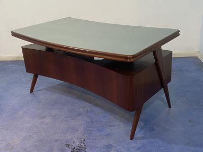 Vittorio Dassi Mobilificio Dassi Dassi Italian Mid Century Executive desk designed by Vittorio Dassi in 1950s