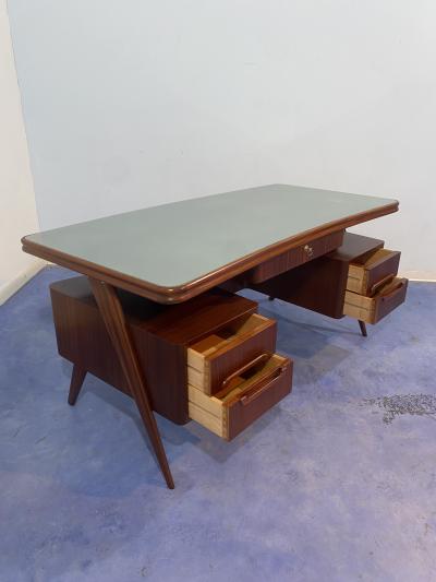 Vittorio Dassi Mobilificio Dassi Dassi Italian Mid Century Executive desk designed by Vittorio Dassi in 1950s