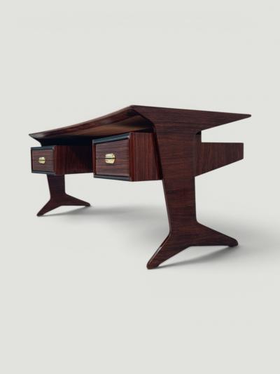 Vittorio Dassi Mobilificio Dassi Dassi Italian Mid Century Presidential Executive Desk designed by Vittorio Dassi 1950s