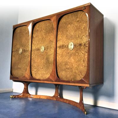 Vittorio Dassi Mobilificio Dassi Dassi Italian Midcentury Sideboard Three Door in Birch Briar Root by Dassi 1950s