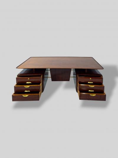 Vittorio Dassi Mobilificio Dassi Dassi Italina Mid Century Executive Table Desk designed by Vittorio Dassi 1950s