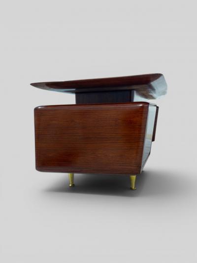 Vittorio Dassi Mobilificio Dassi Dassi Italina Mid Century Executive Table Desk designed by Vittorio Dassi 1950s