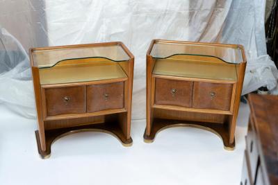 Vittorio Dassi Mobilificio Dassi Dassi PAIR OF ITALIAN WALNUT MIDCENTURY NIGHT TABLES BY VITTORIO DASSI
