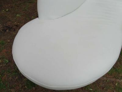 Vladimir Kagan Fabulous Vladimir Kagan White Leather Cloud Sofa Weiman 1980s
