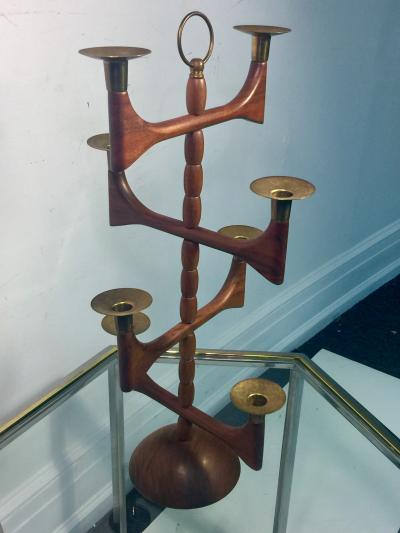 Vladimir Kagan MID CENTURY MODERNIST WALNUT BRASS 8 LIGHT CANDLESTICK IN THE MANNER OF KAGAN