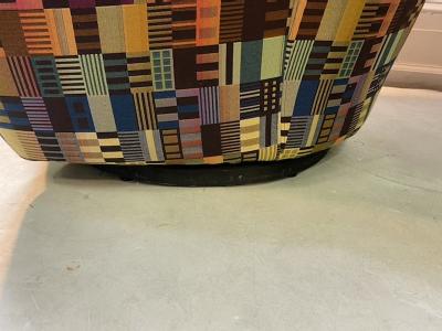 Vladimir Kagan MODERNIST PAIR OF SWIVEL CHAIRS BY VLADIMIR KAGAN