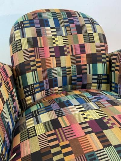 Vladimir Kagan MODERNIST PAIR OF SWIVEL CHAIRS BY VLADIMIR KAGAN