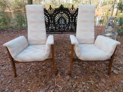Vladimir Kagan Magnificent Pair Vladimir Kagan style Sculptural 3 Leg Lounge Chairs Mid Century