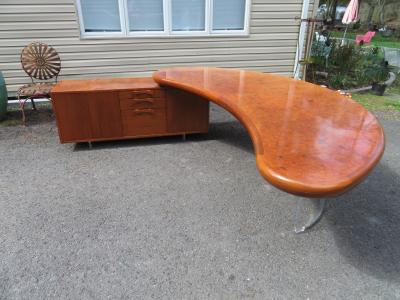 Vladimir Kagan Magnificent Rare Kidney Shaped Vladimir Kagan Burl Desk Credenza Mid Century