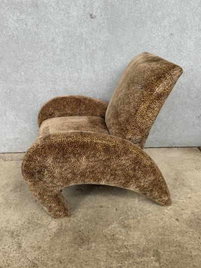 Vladimir Kagan OUTSTANDING SCULPTURAL LEOPARD PRINT PAIR OF VLADIMIR KAGAN STYLE LOUNGE CHAIRS