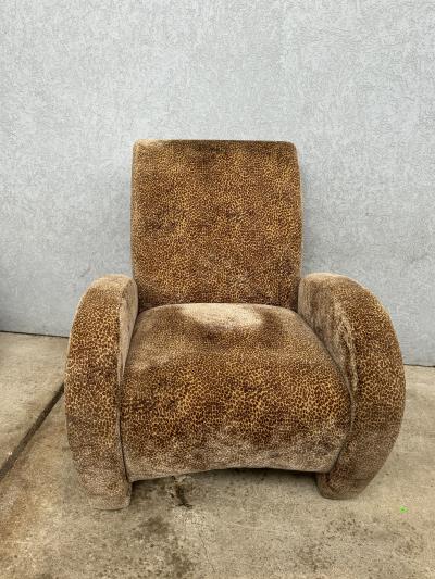 Vladimir Kagan OUTSTANDING SCULPTURAL LEOPARD PRINT PAIR OF VLADIMIR KAGAN STYLE LOUNGE CHAIRS