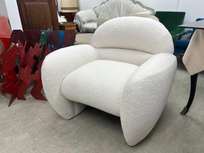 Vladimir Kagan Pair Of Vladimir Kagan Club Chairs