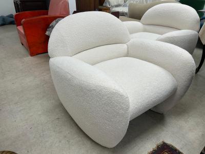 Vladimir Kagan Pair Of Vladimir Kagan Club Chairs