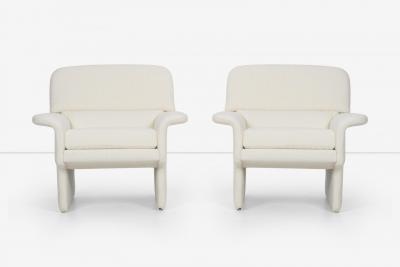 Vladimir Kagan Pair of Vladimir Attributed Lounge Chairs and Ottomans