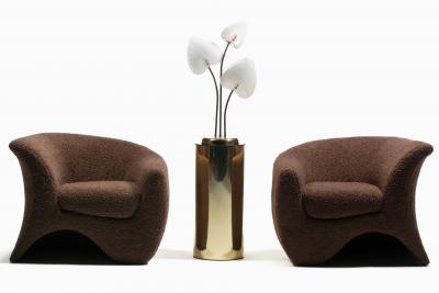 Vladimir Kagan Pair of Vladimir Kagan Hurricane Lounge Chairs in New Chocolate Brown Boucl 
