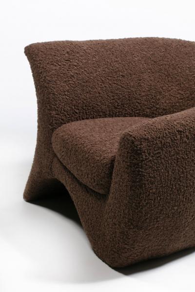 Vladimir Kagan Pair of Vladimir Kagan Hurricane Lounge Chairs in New Chocolate Brown Boucl 