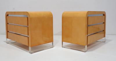 Vladimir Kagan Pair of Vladimir Kagan Nightstands