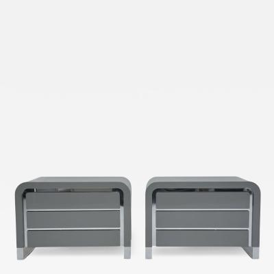 Vladimir Kagan Pair of Vladimir Kagan Nightstands