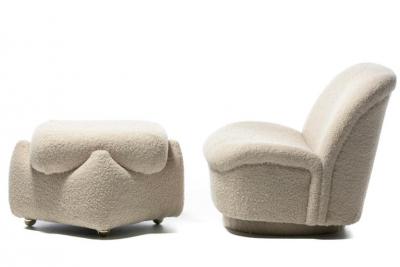 Vladimir Kagan Pair of Vladimir Kagan for Directional Swivel Chairs and Ottoman in Ivory Boucl 