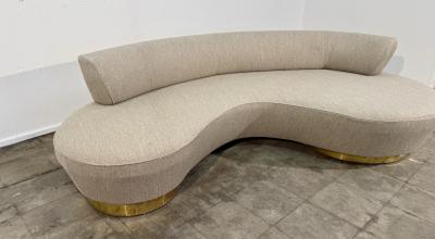 Vladimir Kagan Serpentine Sofa attributed to Vladimir Kagan USA 1980s