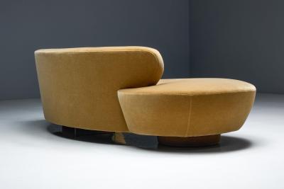 Vladimir Kagan Serpentine Sofa by Vladimir Kagan for Directional United States 1980s