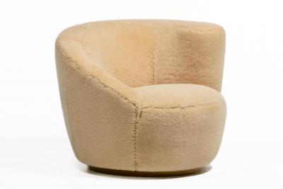 Vladimir Kagan Single Vladimir Kagan Nautilus Swivel Chair in Hand Sewn Butterscotch Shearling