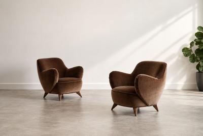 Vladimir Kagan Vladimir Kagan Barrel Lounge Chairs in Brown Velvet and Walnut Legs
