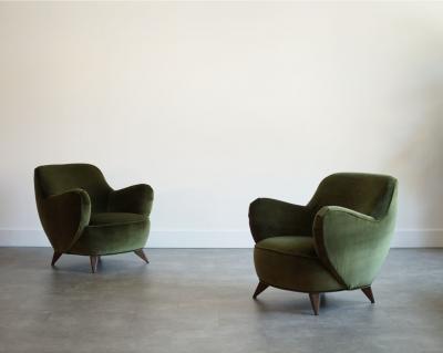 Vladimir Kagan Vladimir Kagan Barrel Lounge Chairs in Olive Green Velvet and Walnut Legs