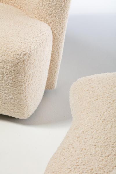 Vladimir Kagan Vladimir Kagan Bilbao Swivel Slipper Chairs in Ivory Boucl 