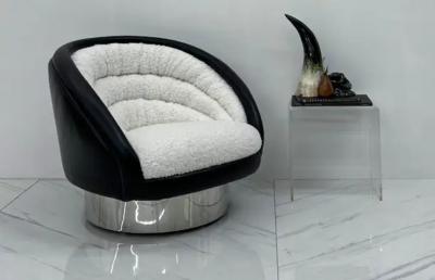 Vladimir Kagan Vladimir Kagan Crescent Lounge Chair in Ivory Boucle and Black Leather 1970s