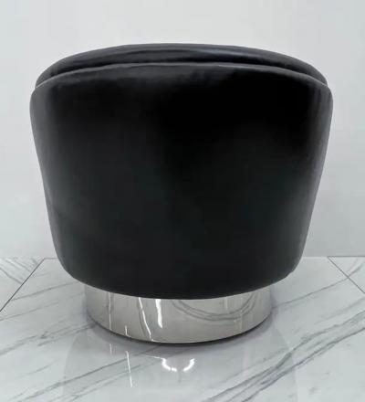 Vladimir Kagan Vladimir Kagan Crescent Lounge Chair in Ivory Boucle and Black Leather 1970s