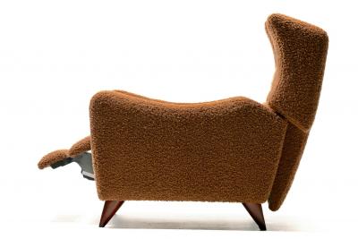 Vladimir Kagan Vladimir Kagan Juno Wingback Recliner in Soft Cocoa Brown Boucl 