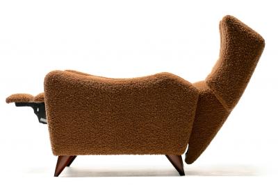 Vladimir Kagan Vladimir Kagan Juno Wingback Recliner in Soft Cocoa Brown Boucl 