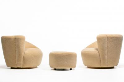 Vladimir Kagan Vladimir Kagan Nautilus Swivel Chairs Ottomans in Butterscotch Shearling