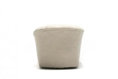 Vladimir Kagan Vladimir Kagan Post Modern Clam Chaise Lounge in Soft Ivory White Boucl 1980s