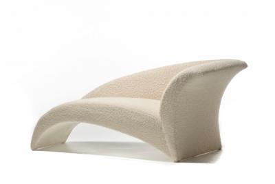 Vladimir Kagan Vladimir Kagan Post Modern Marilyn Chaise Lounge in Ivory White Boucl c 1986