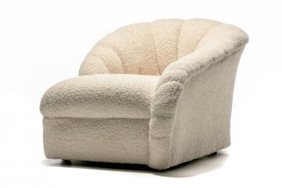 Vladimir Kagan Vladimir Kagan Post Modern Scallop Chaise Lounge in Soft Ivory White Boucl 