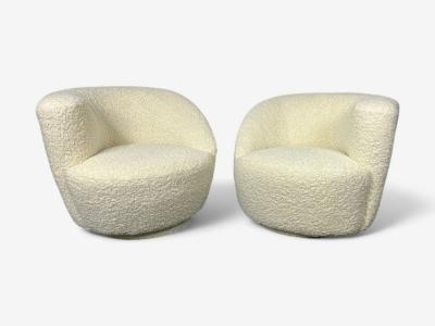 Vladimir Kagan Vladimir Kagan Style White Boucle Nautilus Style Swivel Chairs USA 1970s