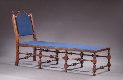 WILLIAM AND MARY DAYBED OR COUCH