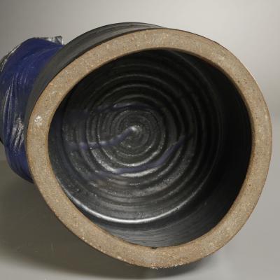 WILLIAM LAU BLUE AND BLACK CERAMIC ABSTRACT SCULPTURE BY WILLIAM LAU