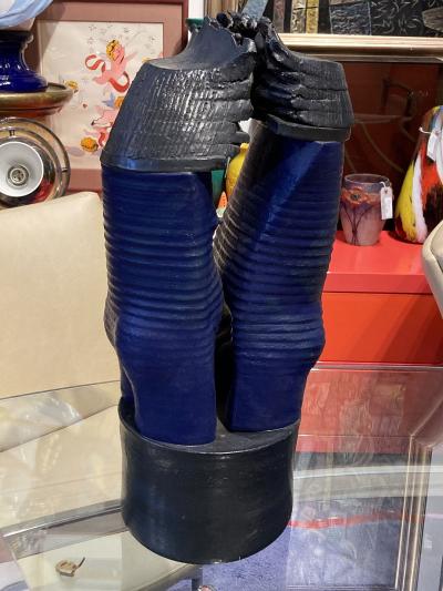 WILLIAM LAU BLUE AND BLACK CERAMIC ABSTRACT SCULPTURE BY WILLIAM LAU
