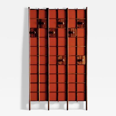 Wall Unit with Grid Structure