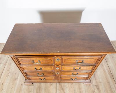 Walnut Chest Of Drawers Lombardy Early 18th Century
