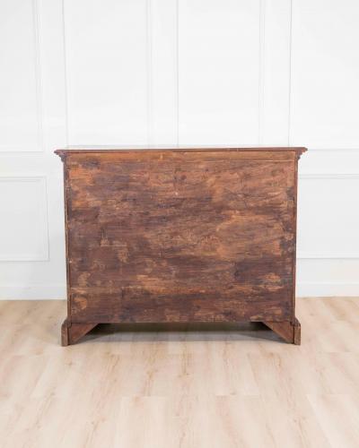 Walnut Chest Of Drawers Lombardy Early 18th Century