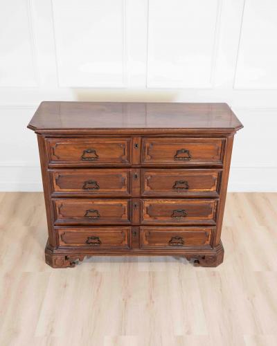 Walnut Chest Of Drawers Lombardy Early 18th Century