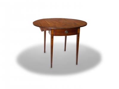 Walnut Hepplewhite Pembroke Table
