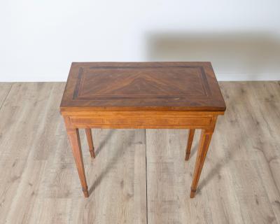 Walnut Veneer And Inlaid Table Game Table End Of The 18th Century