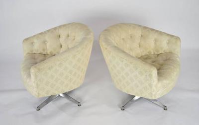 Ward Bennett Pair of Ward Bennett Swivel Lounge or Club Chairs